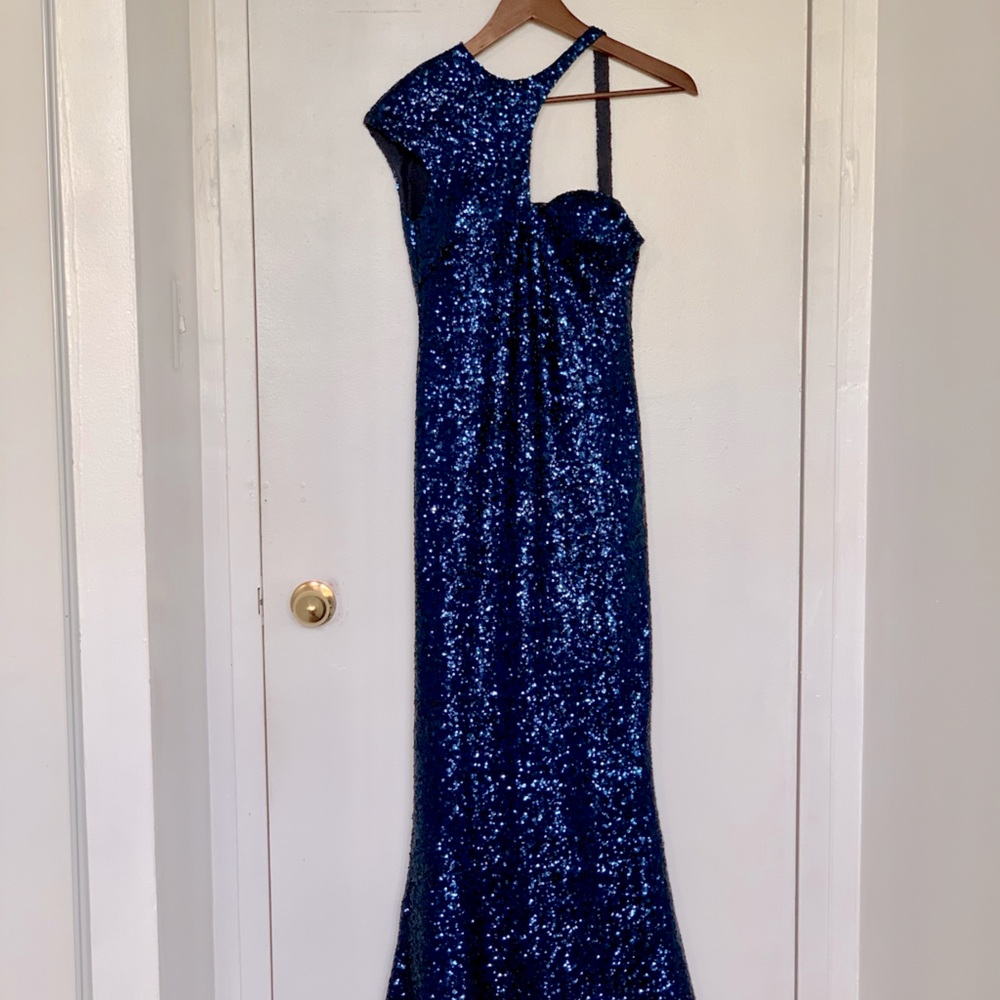 Long blue sequins maxi dress
